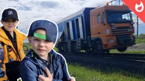 Грузовик на жд колесах /реставрация железнодорожный путей