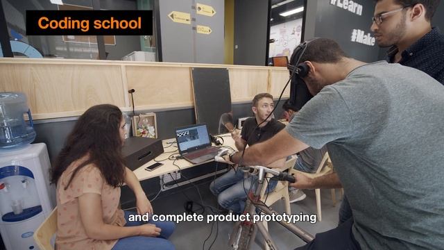 Orange Digital Center, le tiers lieu de l’innovation est ouvert pour tous смотреть онлайн