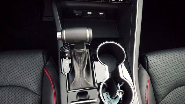 KIA K5 2021 - realmente atractivo y con aspiraciones deportivas | Autocosmos смотреть онлайн