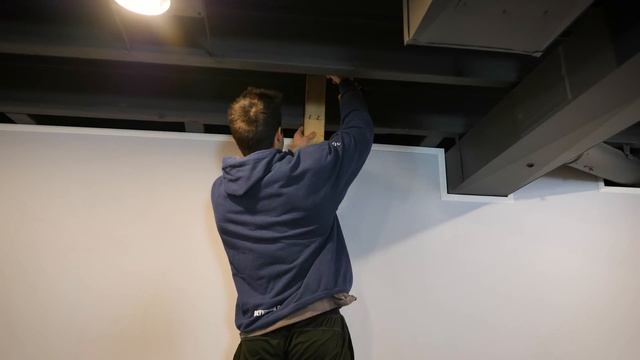Pullup Bar in Only 5 Minutes - Easiest In Home Hack смотреть онлайн