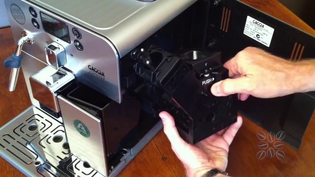 Gaggia Brera: сервисная чистка кофемашины смотреть онлайн