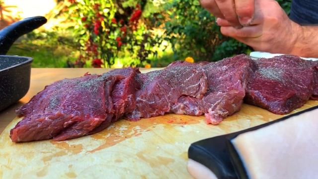 Стейк из мяса кита #кит #мясо