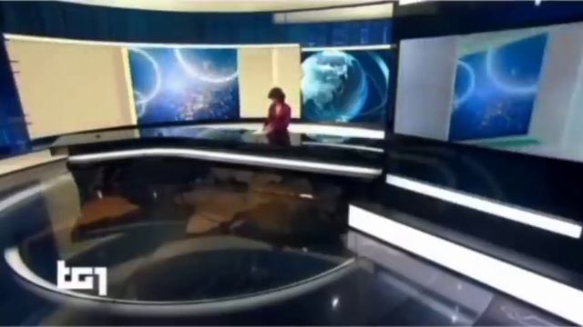 TG1, il tecnico entra in studio ballando смотреть онлайн
