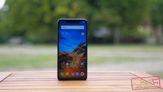 ОТЗЫВ о POCOPHONE F1 + ОБЗОР | Мнение О ТЕЛЕФОНЕ Лучший среди Xiaomi?