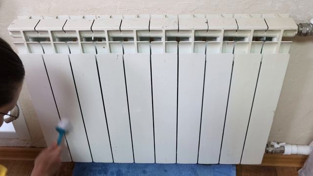 ПОМЫТЬ БАТАРЕИ (радиатор отопления) внутри и снаружи! 2 способа и удобные приспособления! смотреть онлайн