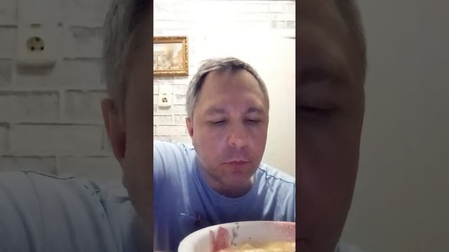 МУКБАНГ. КУШАЮ ГОРОХОВЫЙ СУП С КОПЧЁНЫМИ СВИНЫМИ РЁБРЫШКАМИ смотреть онлайн