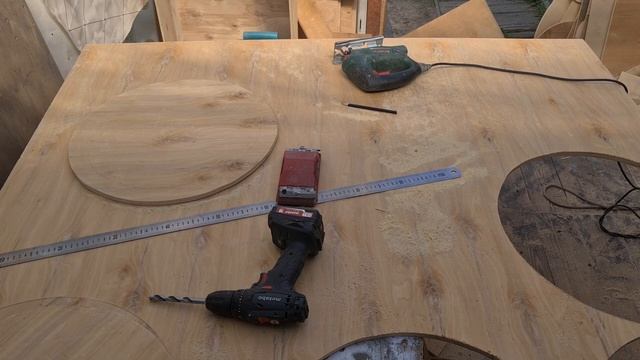 Как рассчитать каркас круглого пуфа капитоне. Делаем каркас круглого пуфа под каретную стяжку смотреть онлайн