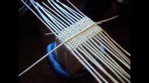 Плетение корзины из ивовых прутьев