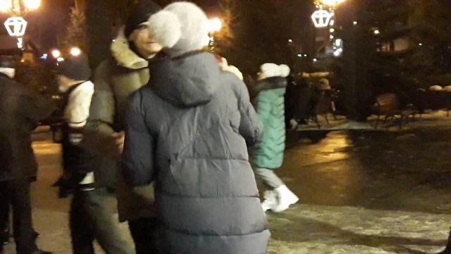 Тополя, тополя все в пуху!!!??Танцы в парке Горького!!!??Харьков 2021 смотреть онлайн