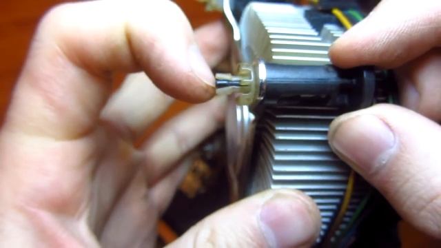 Intel Stock Cooler Push-Pin Fastener (working principle) смотреть онлайн