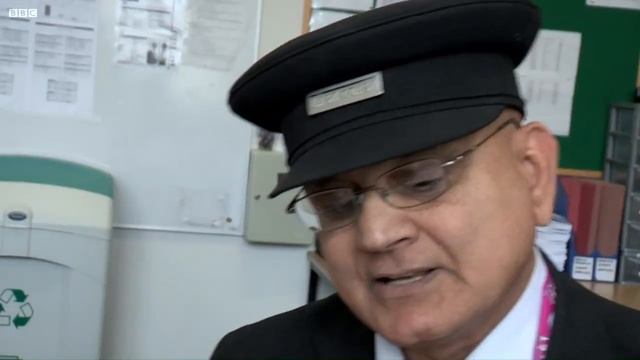 The Railway: Keeping Britain on Track Episode 1: King's Cross смотреть онлайн