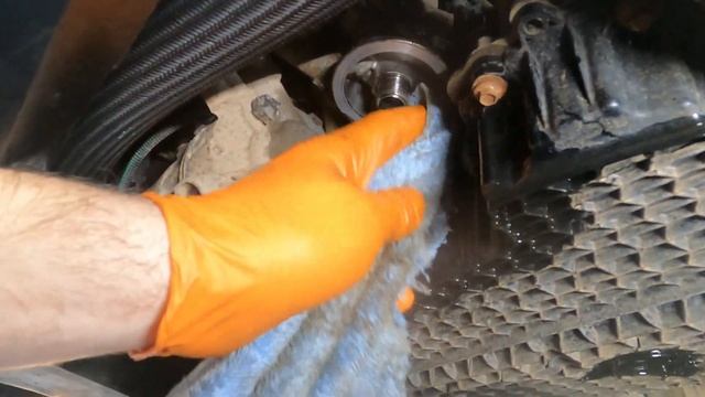 Peugeot Traveller 2.0 HDI - Oil And Filter Change смотреть онлайн