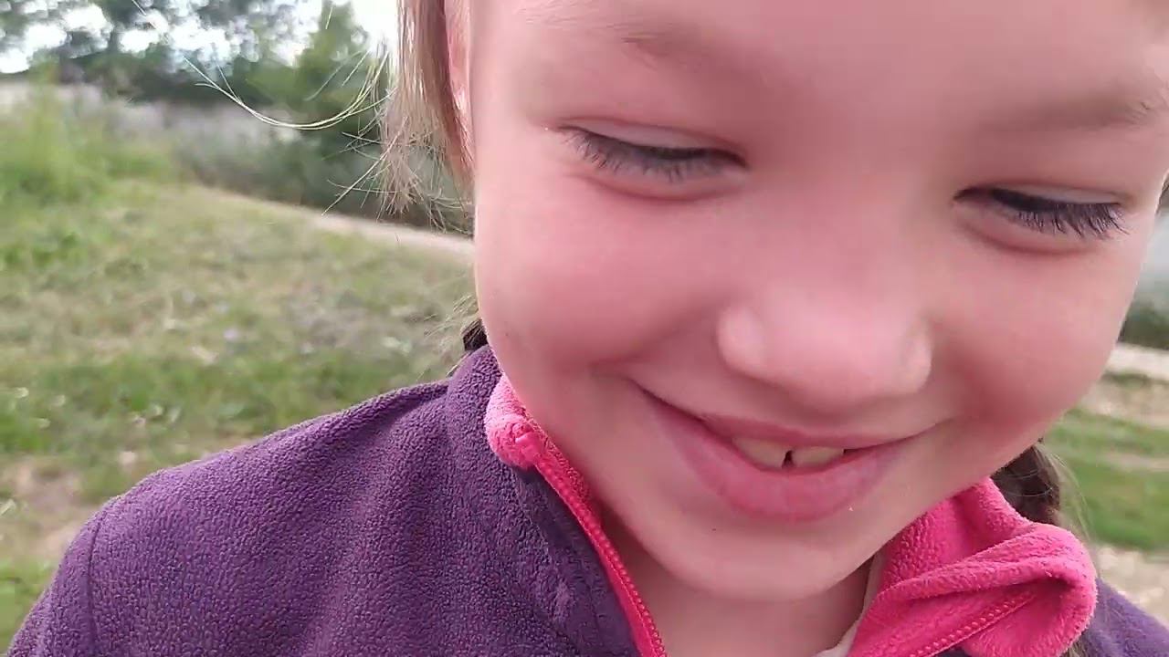 Мишель мечтала о пупсе, у нее не было ещё а второй подарок - это для Амелии#распаковка смотреть онлайн