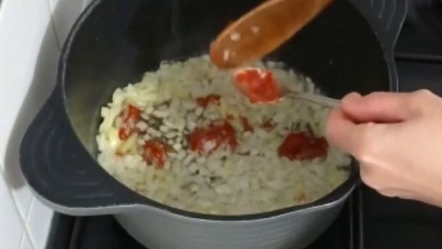 Суп с тефтелями. Küftə  bozbaş. Soup with meatballs.