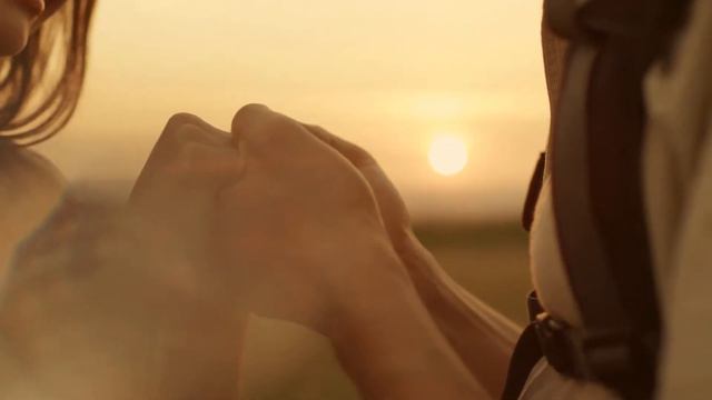 "Хочу я вновь обнять тебя..." смотреть онлайн