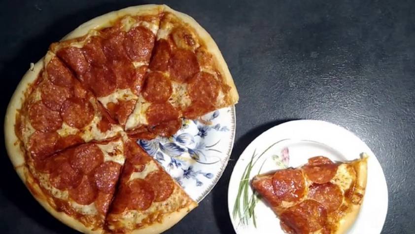 Пицца Пепперони смотреть онлайн