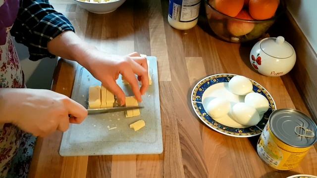 #Рецептсалата с крабовыми палочками и ананасами/pineapple and seafood sticks salad смотреть онлайн