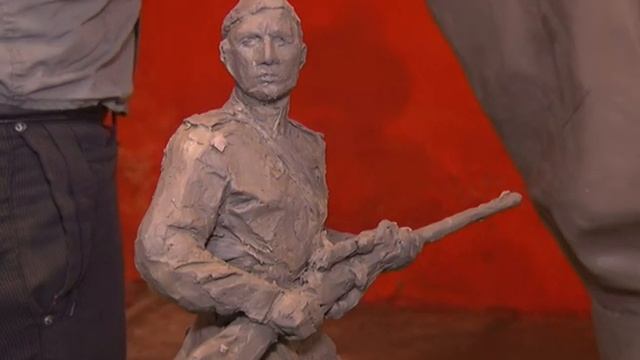 Скульптура снайпера Ахата Ахметьянова смотреть онлайн