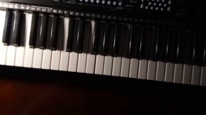 Как научится играть на синтезаторе.....КАТЮША 
(Обучалка)