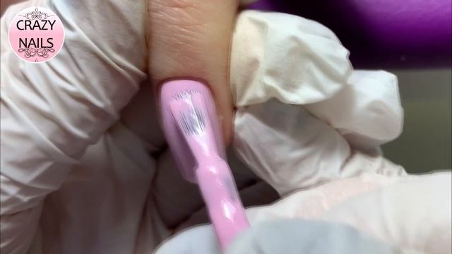 Самый нежный маникюр на самой красивой ногтевой пластине. Градиент, геометрия и бархатные узоры. смотреть онлайн
