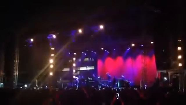 Nick Cave & The Bad Seeds-Red right hand (live at Eject festival, Athens 2018) смотреть онлайн