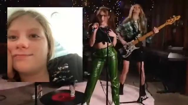 I react to paper Raquel song смотреть онлайн