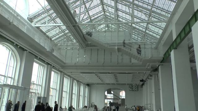 ГЭС-2 в Москве, весна 2022 смотреть онлайн