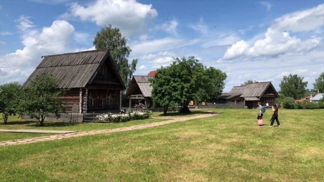 Как круто провести время в СУЗДАЛЕ? Почему там есть ДЕНЬ ОГУРЦА? И где покатать на вейкборде? смотреть онлайн