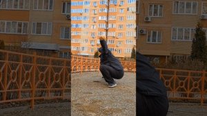 Занятия тай-чи утром, на свежем воздухе. Стойки и перемещения. Восстанавливаем физическую форму.