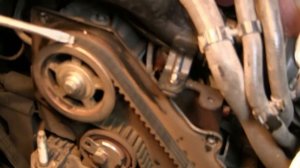 Замена  ремня ГРМ на автомобиле Ford Transit Connect 1,8 TDСI проще не бывает.