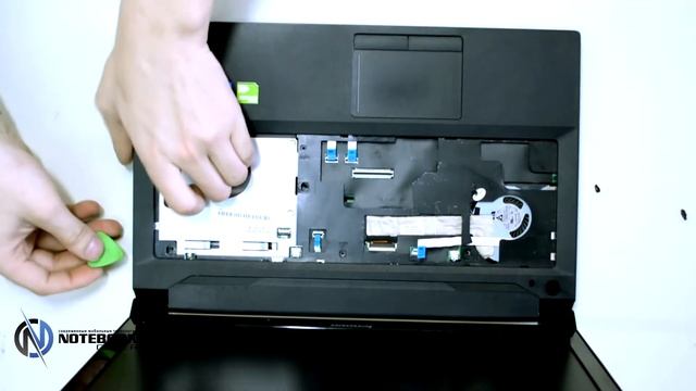 Lenovo IdeaPad V580c - Disassembly and cleaning смотреть онлайн