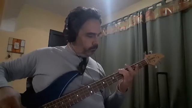 Stone Temple Pilots - Interstate love song (bass cover) смотреть онлайн