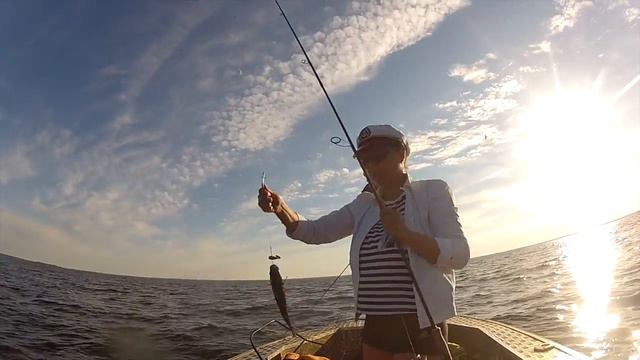 Рыбалка на Рыбинском водохранилище. 25 июня 2016г. смотреть онлайн