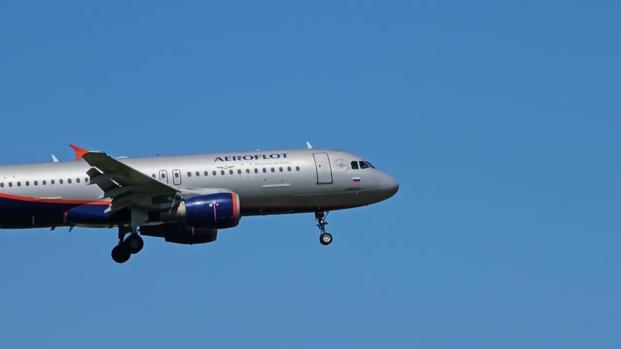 landing at Sheremetyevo airport. #b777 #a330 #b737 #a320 #ssj10095b смотреть онлайн
