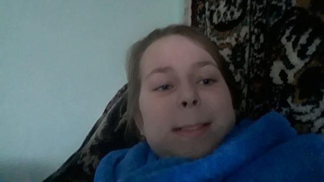 Почемуя перестала снимать видео на свой канал😐