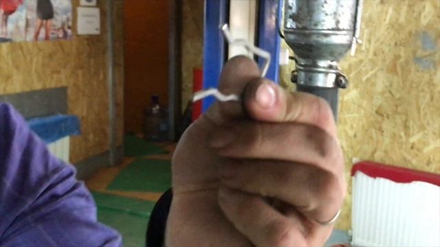 Замена топливного фильтра BMW x3 2.0d F25/ Fuel filter replacing смотреть онлайн