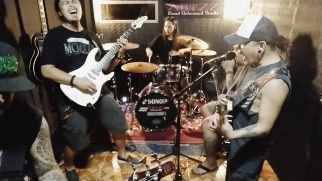 The Trooper - Studio Session with Psywar смотреть онлайн