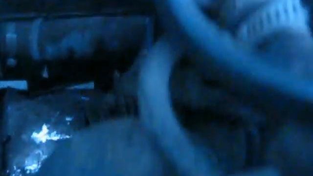 посторонний шум в двигателе (залюфтил подшипник помпы) смотреть онлайн