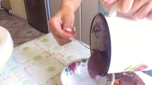 Чем я кормлю ребенка утром / Прикорм овсянка/ фиолетовая овсянка/ любимая детская кашка смотреть онлайн