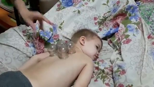 Эрнесту ставят банки смотреть онлайн