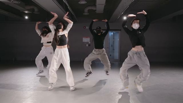 NewJeans - OMG / Learner's Class смотреть онлайн