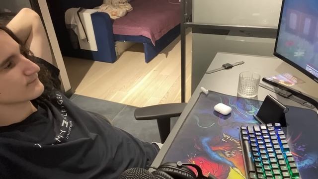 КУПИЛ КОМПЬЮТЕР У ЭДИСОНА! смотреть онлайн