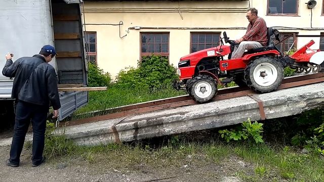 Погрузка мототрактора смотреть онлайн