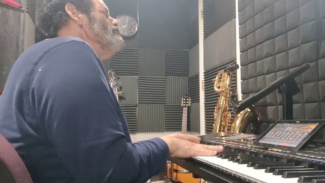 KORG PA 5 X to the left смотреть онлайн