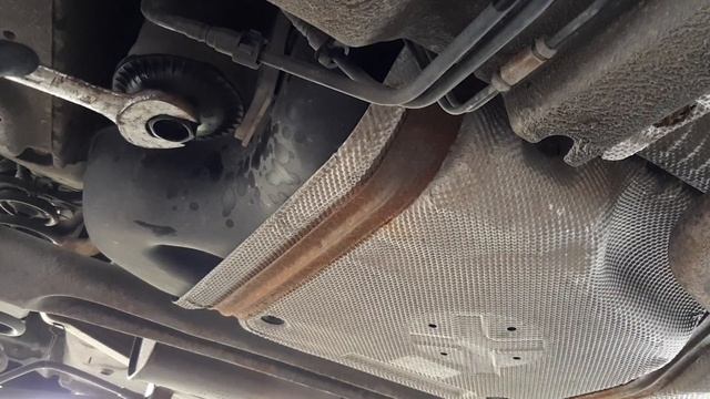 Opel Astra J 1.7CDTi - Fuel filter replacement смотреть онлайн