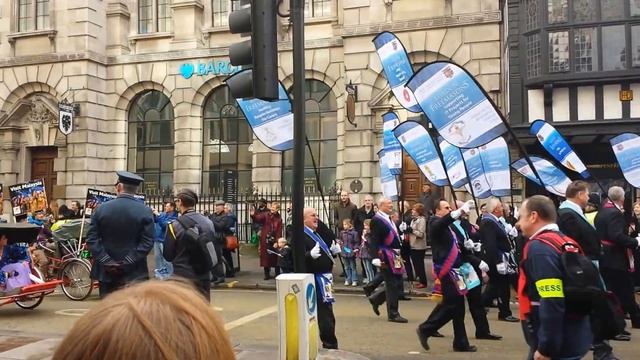 Lord Mayor's Show 1 смотреть онлайн
