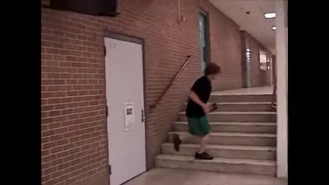 Stair Hopping Shuttles смотреть онлайн