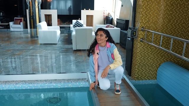 ПЕНТХАУС С БАССЕЙНОМ ПО ЦЕНЕ НОМЕРА В ОТЕЛЕ? ОБЗОР ДИЗАЙНА ИНТЕРЬЕРА! смотреть онлайн