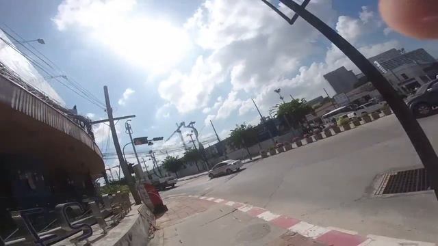Едем на вокзал, а с вокзала в Бангкок