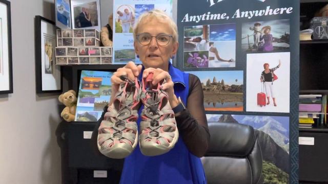 choosing shoes for vacation смотреть онлайн